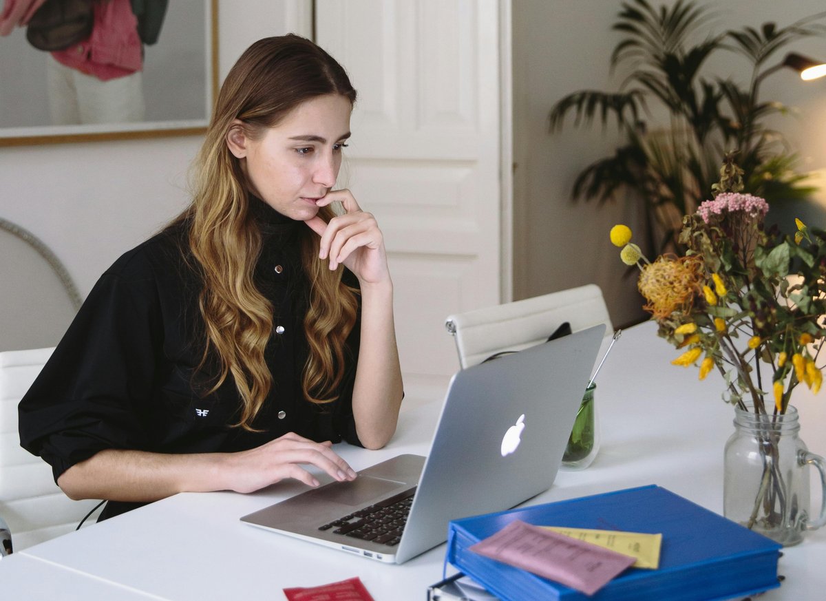 Tackling social algorithms: Get extra eyes on your live-event social media
